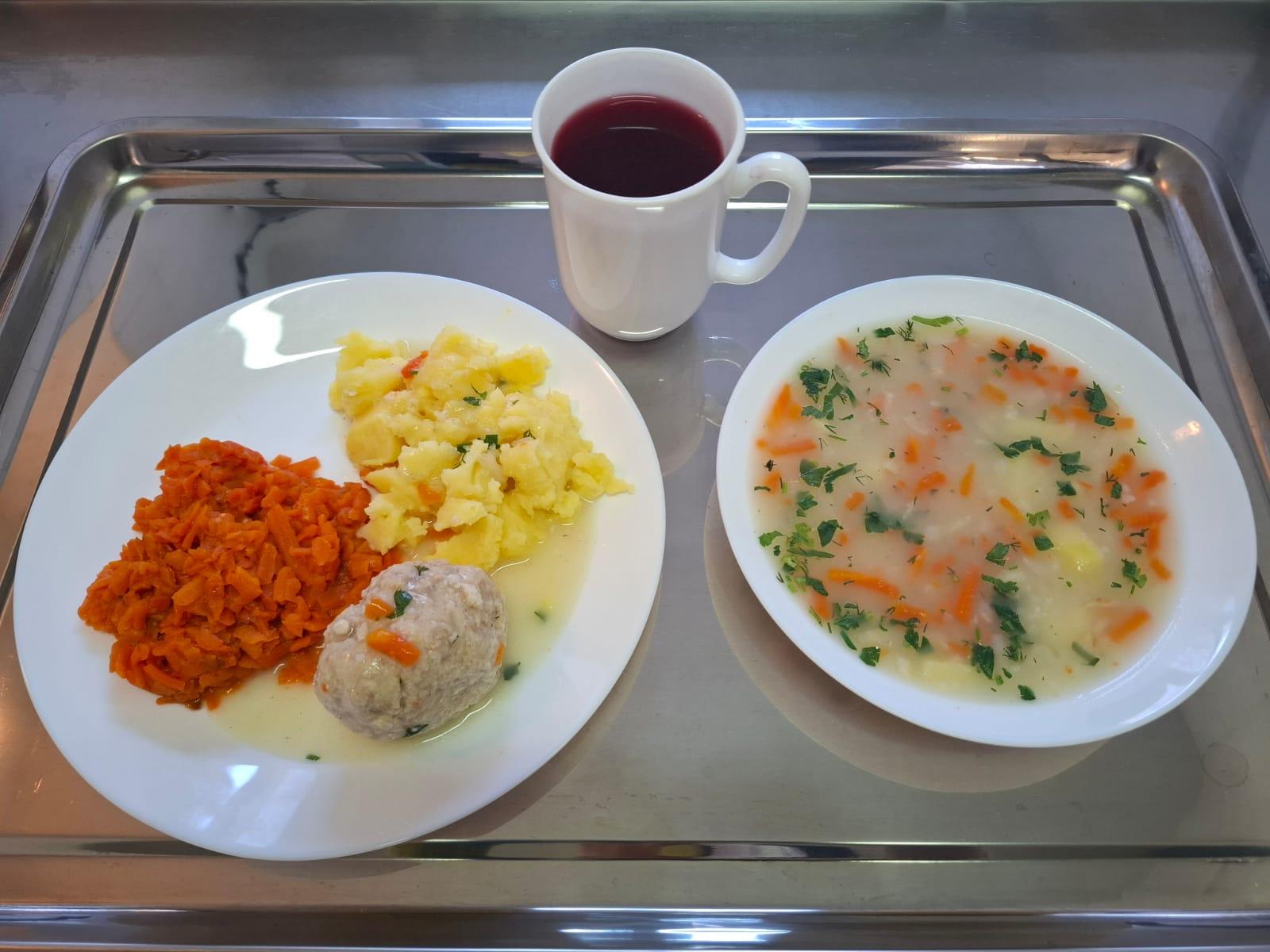 Zdjęcie przedstawiające obiad na&nbsp;dzień 02.12.2025r.