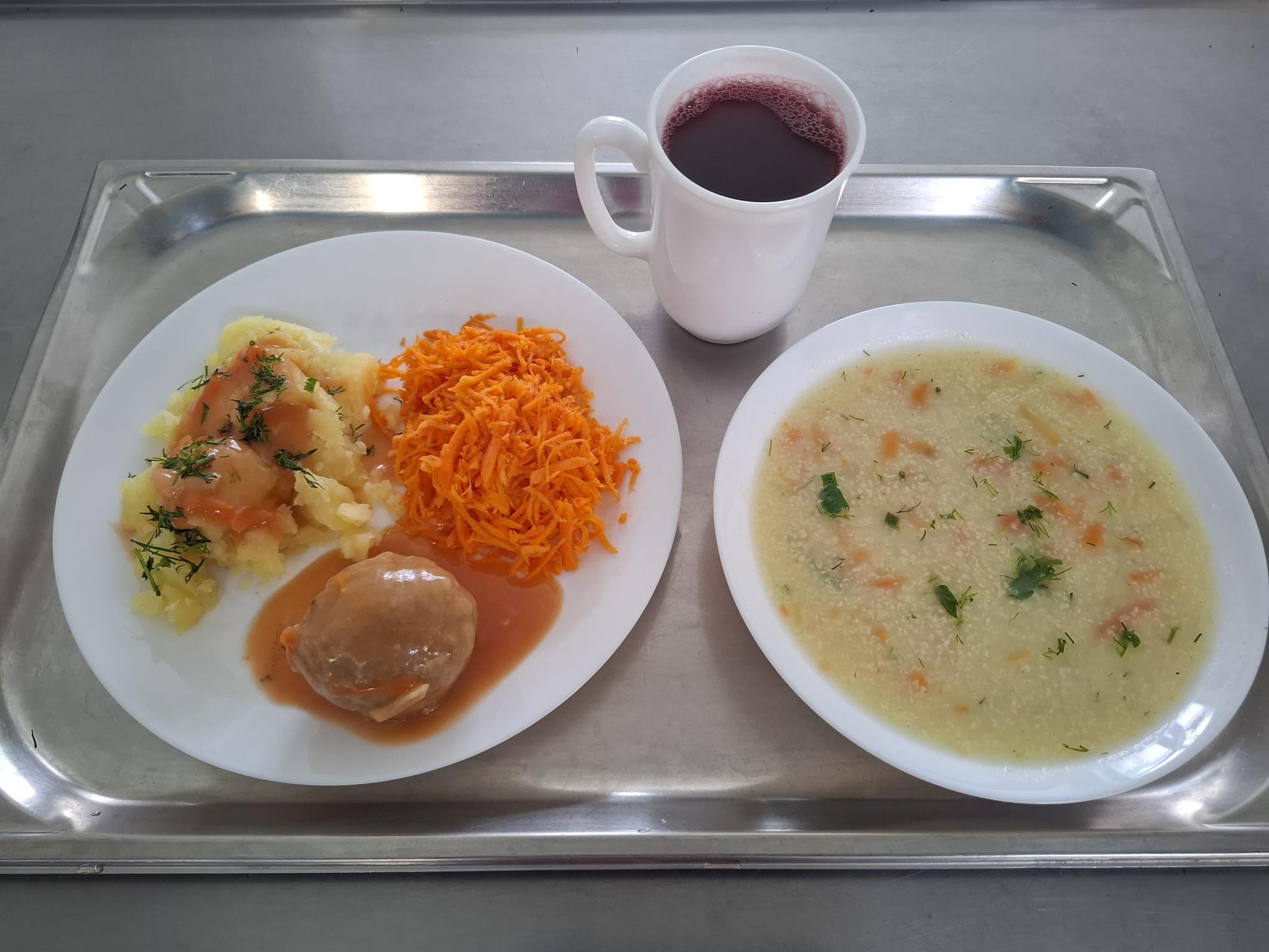 Zdjęcie przedstawiające obiad na&nbsp;dzień 12.12.2025r.