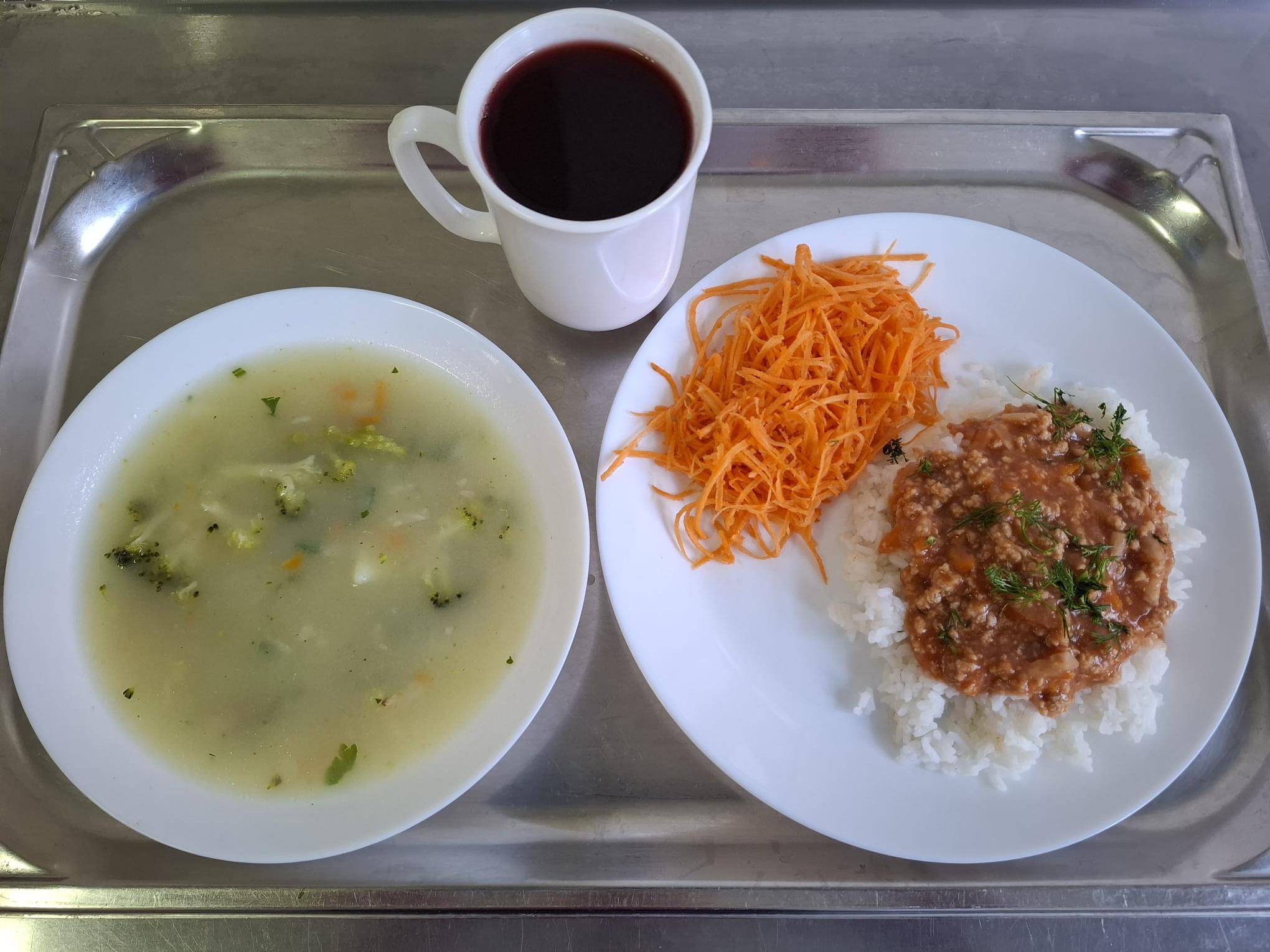 Zdjęcie przedstawiające obiad na&nbsp;dzień 28.01.2026r.