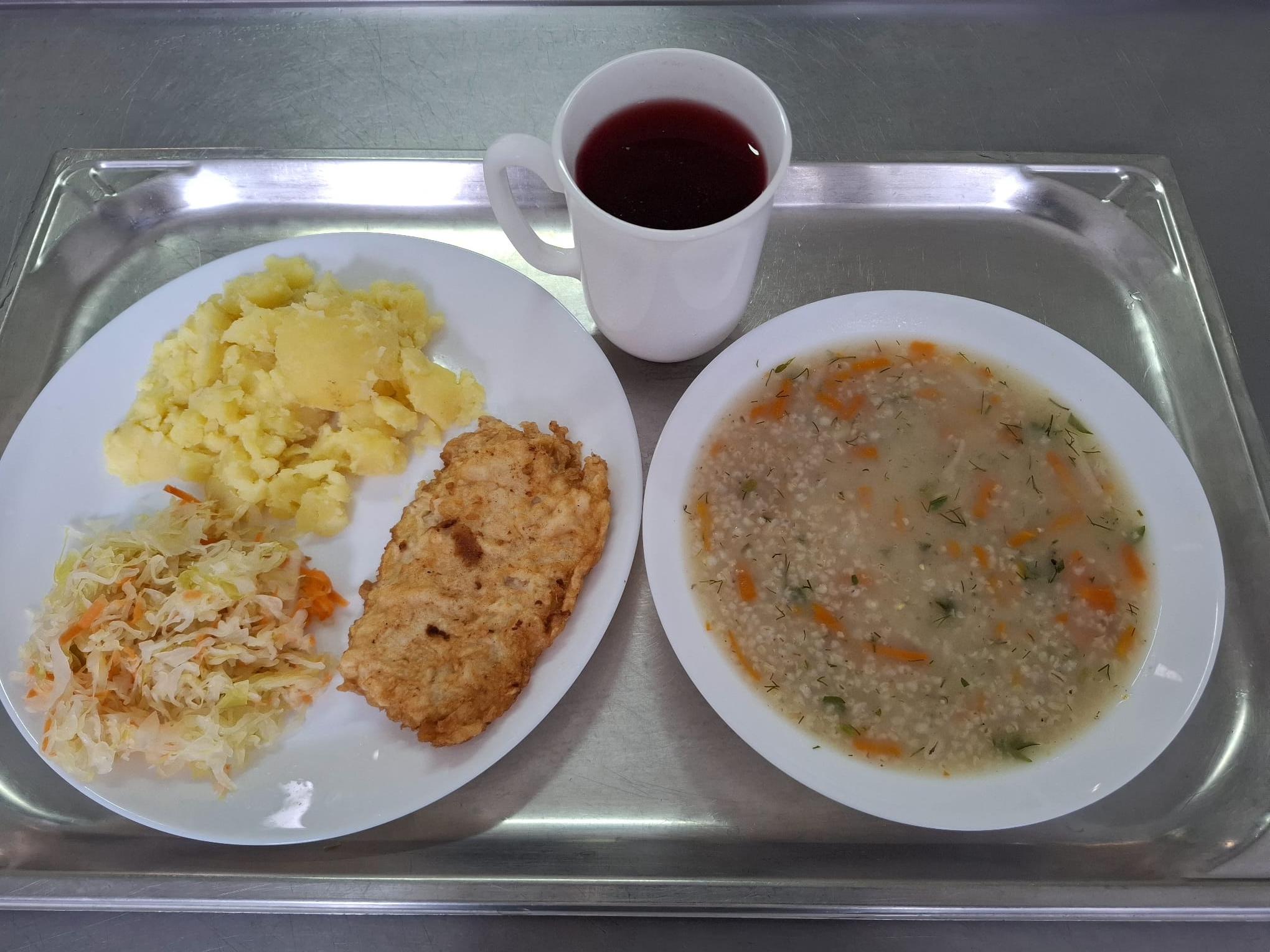 Zdjęcie przedstawiające obiad na&nbsp;dzień 28.11.2025r.